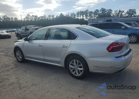 2017 Volkswagen Passat S z USA, uszkodzony, nr VIN 1VWAT7A31HC004580